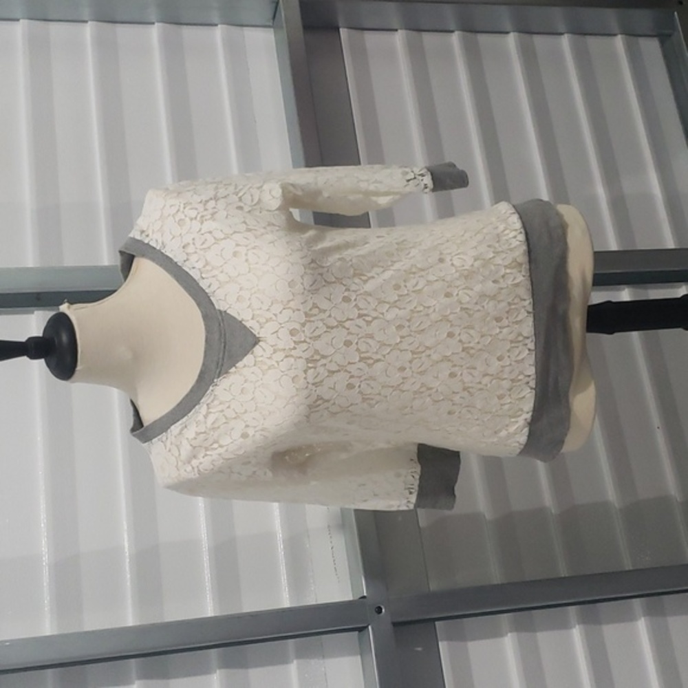 GB brand‎ lacy top size Large